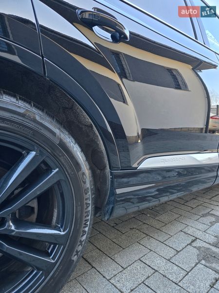 Внедорожник / Кроссовер Audi Q7 2016 в Киеве