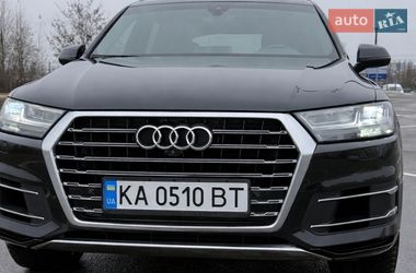 Внедорожник / Кроссовер Audi Q7 2016 в Киеве