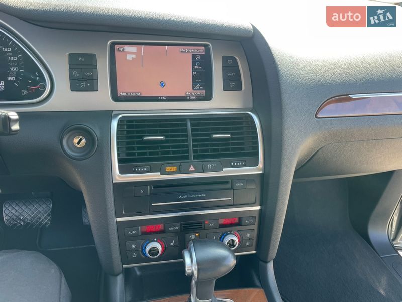 Внедорожник / Кроссовер Audi Q7 2015 в Ровно