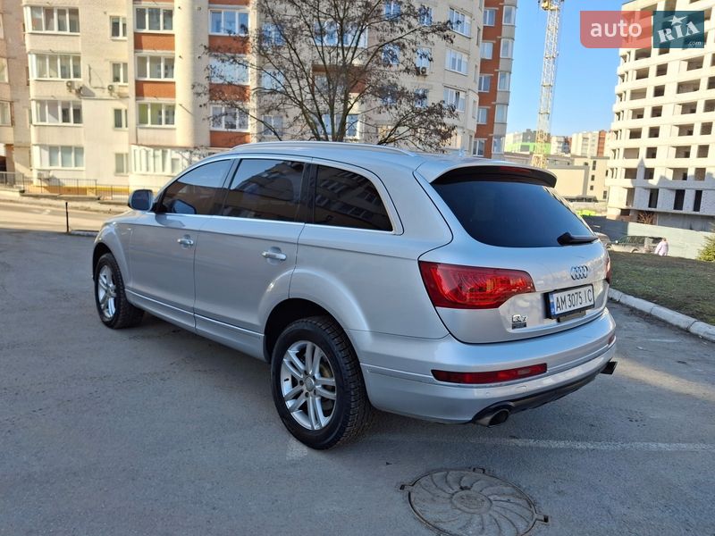 Внедорожник / Кроссовер Audi Q7 2013 в Тернополе