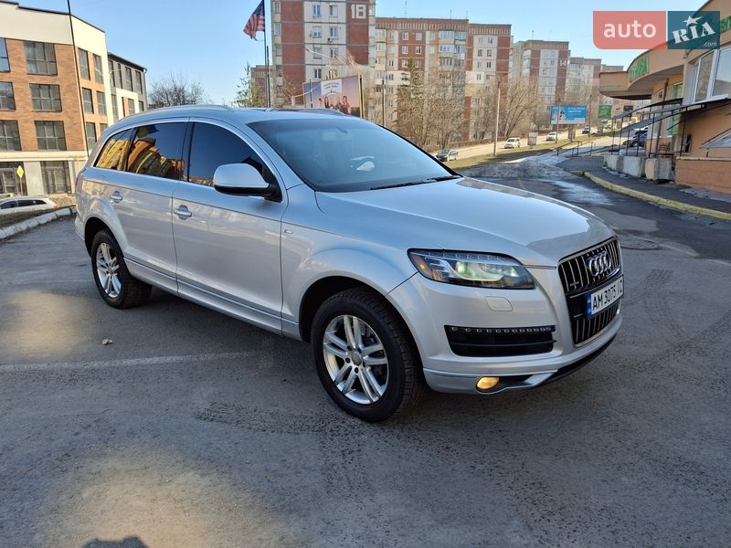 Внедорожник / Кроссовер Audi Q7 2013 в Тернополе