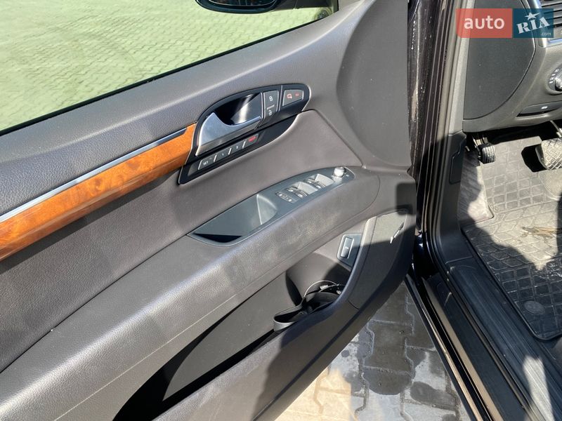 Позашляховик / Кросовер Audi Q7 2014 в Торчині