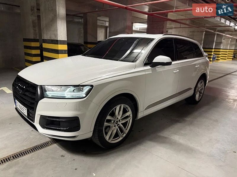 Позашляховик / Кросовер Audi Q7 2015 в Львові