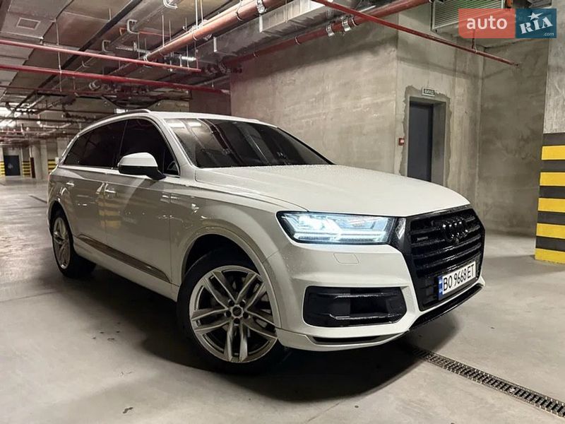 Позашляховик / Кросовер Audi Q7 2015 в Львові
