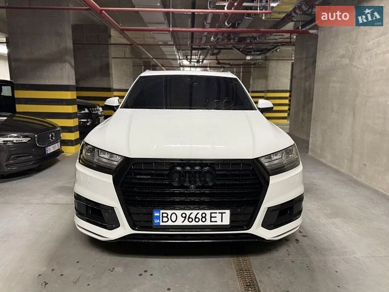 Позашляховик / Кросовер Audi Q7 2015 в Львові