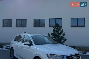 Позашляховик / Кросовер Audi Q7 2016 в Луцьку