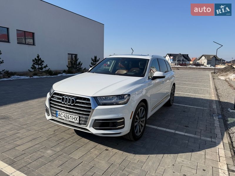 Позашляховик / Кросовер Audi Q7 2016 в Луцьку