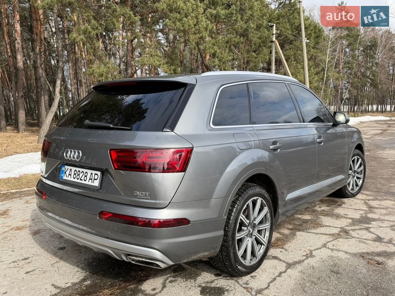Позашляховик / Кросовер Audi Q7 2016 в Охтирці