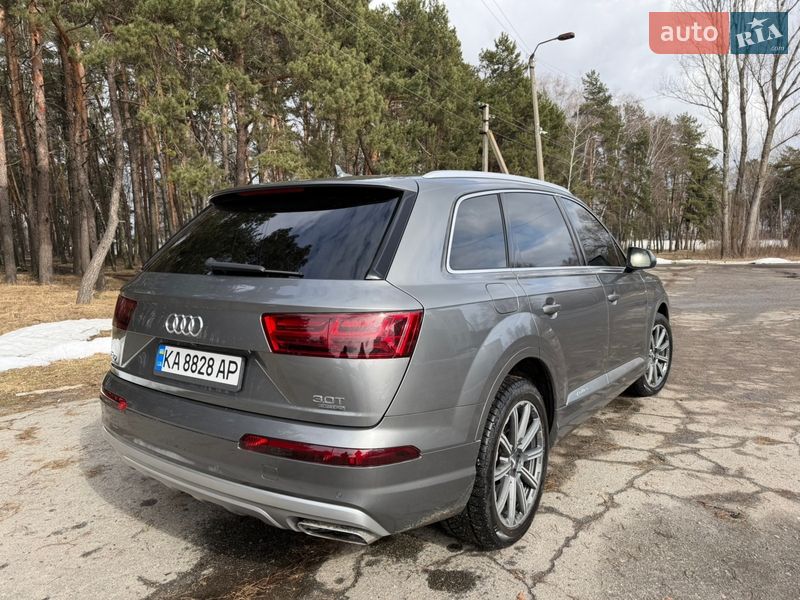 Позашляховик / Кросовер Audi Q7 2016 в Охтирці