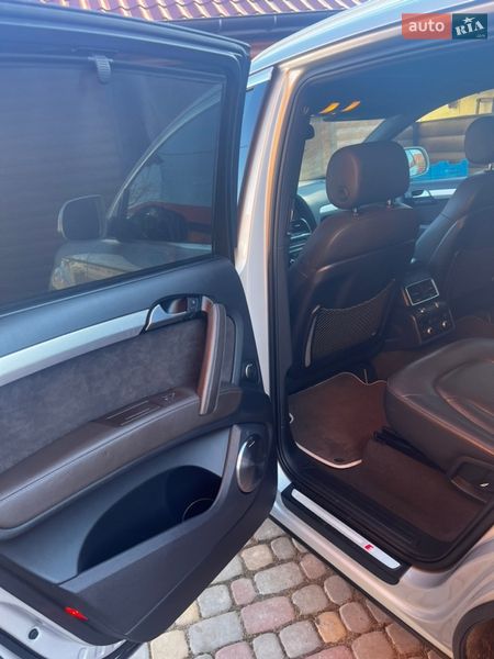 Внедорожник / Кроссовер Audi Q7 2014 в Липовце
