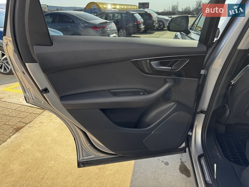 Позашляховик / Кросовер Audi Q7 2022 в Ужгороді фото 21 Позашляховик / Кросовер Audi Q7 2022 в Ужгороді