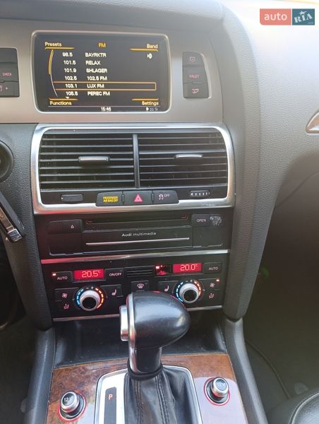 Позашляховик / Кросовер Audi Q7 2015 в Києві