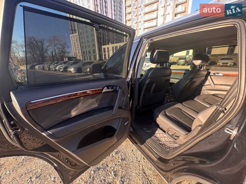 Внедорожник / Кроссовер Audi Q7 2014 в Киеве