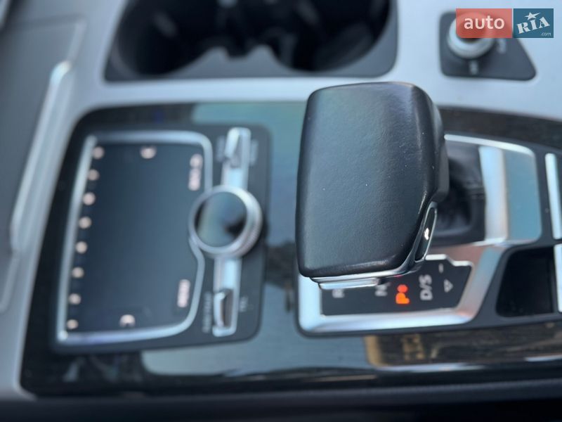 Позашляховик / Кросовер Audi Q7 2017 в Житомирі