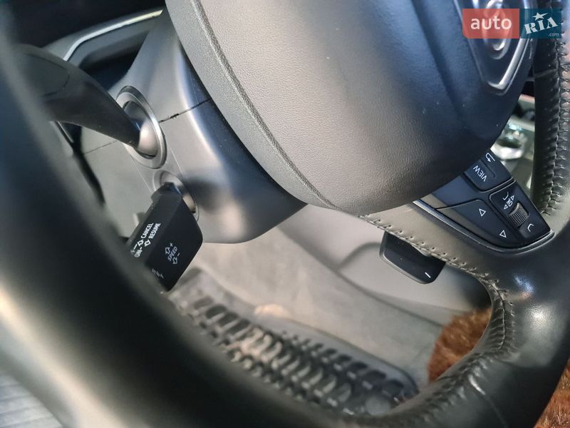 Позашляховик / Кросовер Audi Q7 2017 в Дніпрі