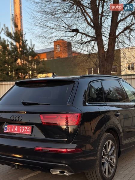 Внедорожник / Кроссовер Audi Q7 2017 в Луцке