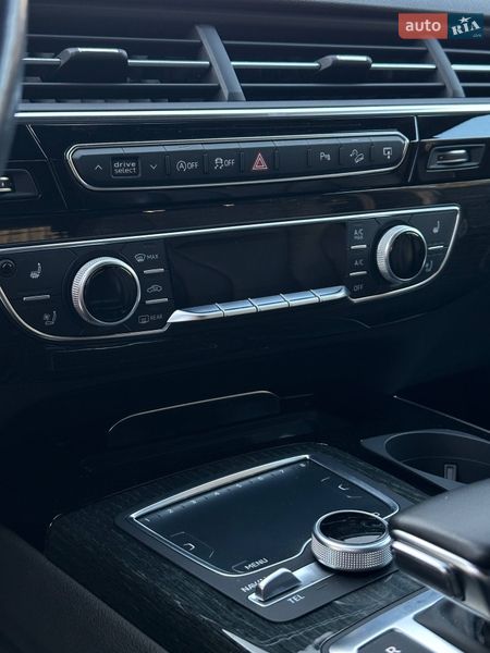Внедорожник / Кроссовер Audi Q7 2017 в Луцке