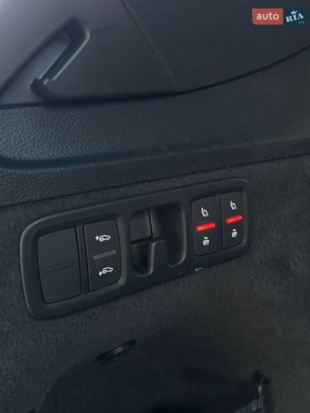 Внедорожник / Кроссовер Audi Q7 2017 в Луцке