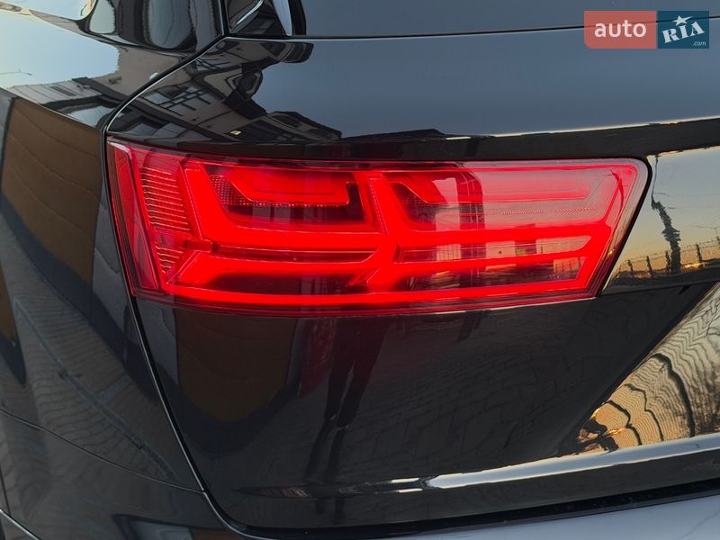 Внедорожник / Кроссовер Audi Q7 2017 в Белой Церкви