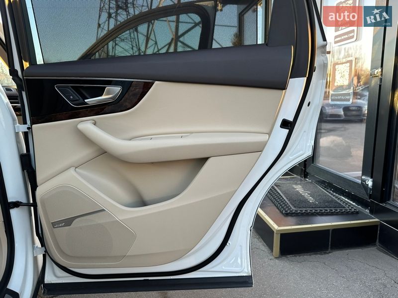 Позашляховик / Кросовер Audi Q7 2018 в Харкові фото 27 Позашляховик / Кросовер Audi Q7 2018 в Харкові