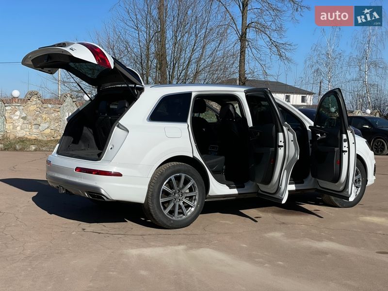 Внедорожник / Кроссовер Audi Q7 2018 в Ивано-Франковске