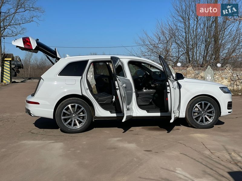 Внедорожник / Кроссовер Audi Q7 2018 в Ивано-Франковске