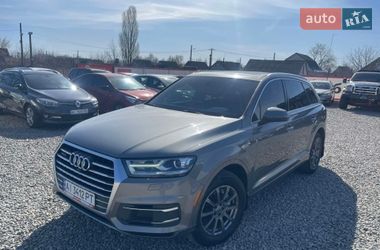 Внедорожник / Кроссовер Audi Q7 2017 в Переяславе