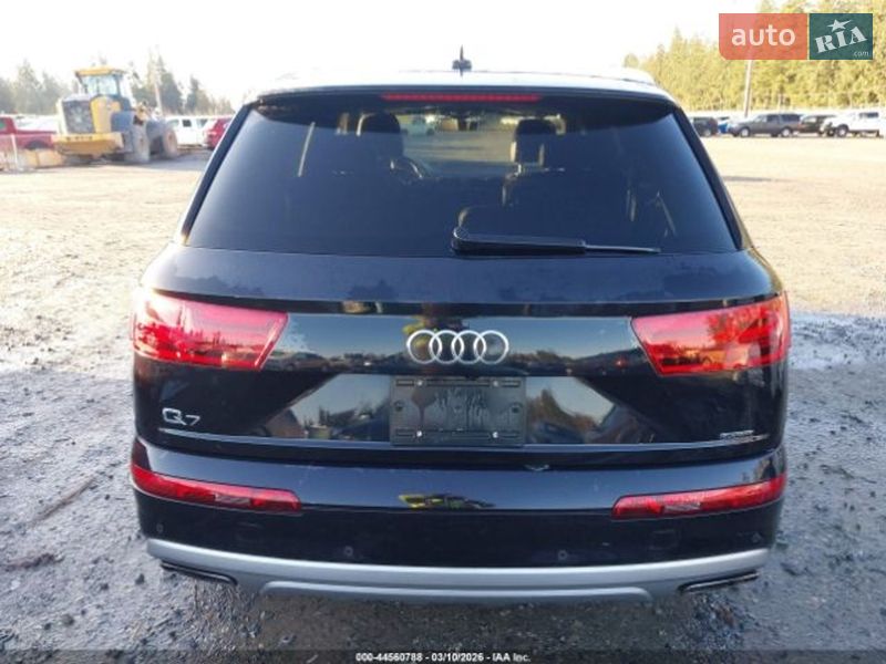 Позашляховик / Кросовер Audi Q7 2017 в Львові