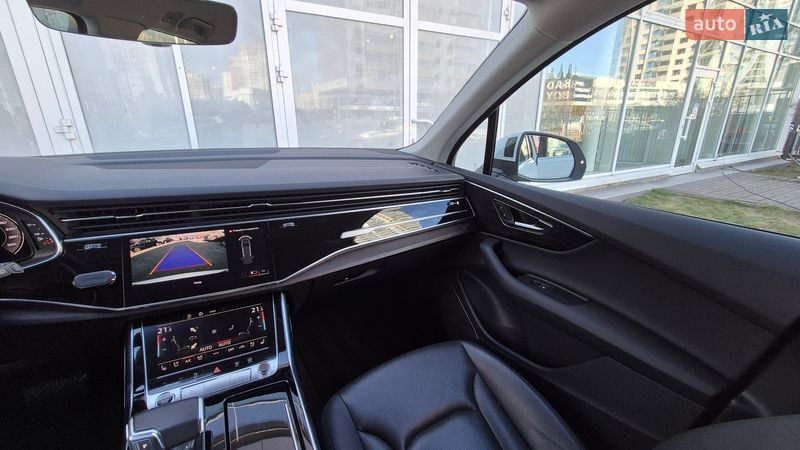 Внедорожник / Кроссовер Audi Q7 2023 в Киеве