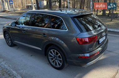 Внедорожник / Кроссовер Audi Q7 2017 в Киеве