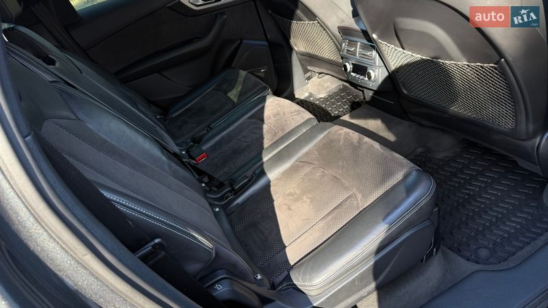 Внедорожник / Кроссовер Audi Q7 2017 в Киеве