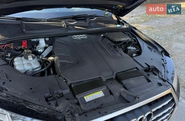 Внедорожник / Кроссовер Audi Q7 2017 в Киеве