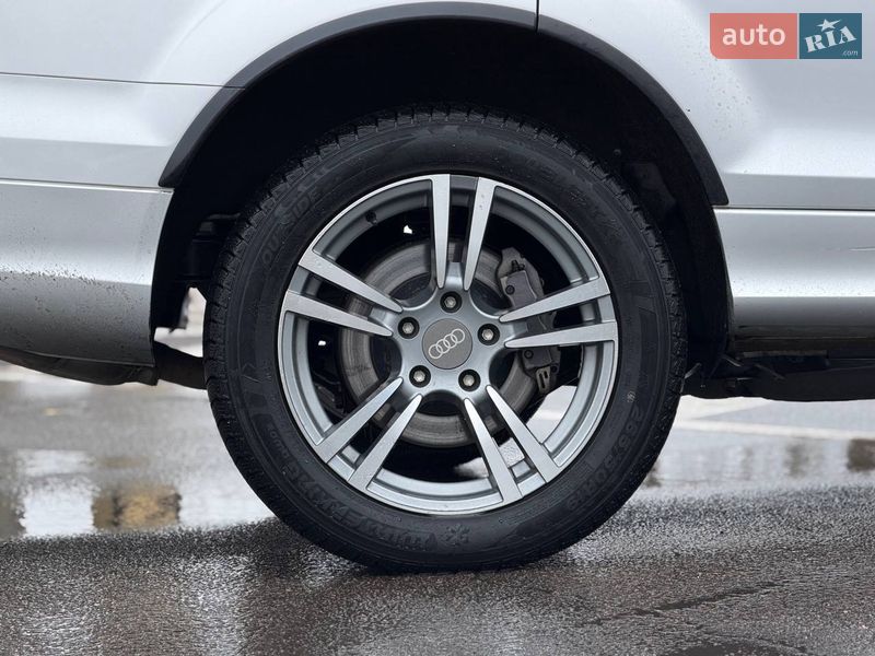 Внедорожник / Кроссовер Audi Q7 2010 в Киеве
