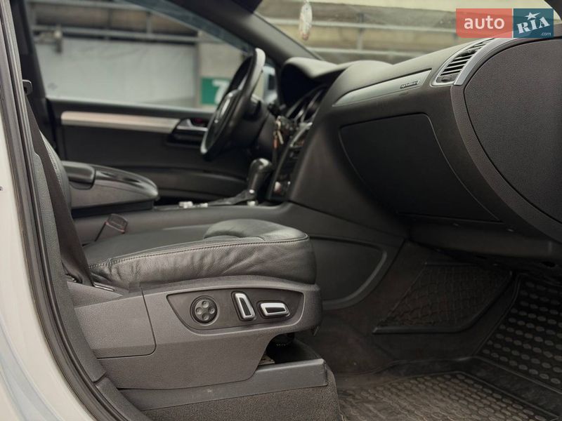 Внедорожник / Кроссовер Audi Q7 2010 в Киеве