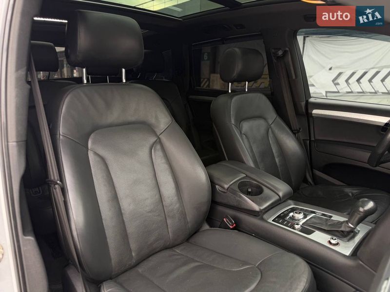 Внедорожник / Кроссовер Audi Q7 2010 в Киеве
