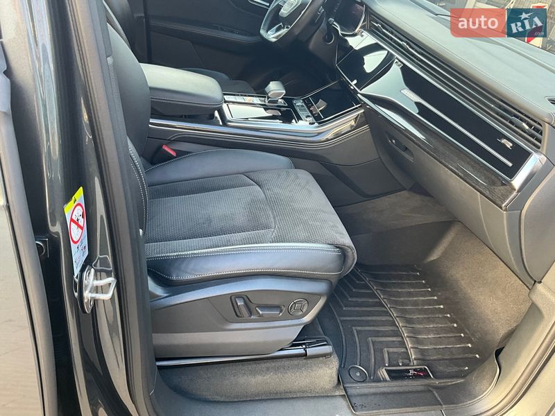 Внедорожник / Кроссовер Audi Q7 2020 в Тернополе