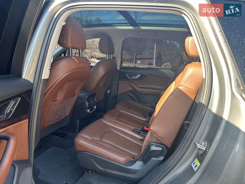 Внедорожник / Кроссовер Audi Q7 2016 в Межгорье
