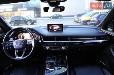 Внедорожник / Кроссовер Audi Q7 2015 в Киеве