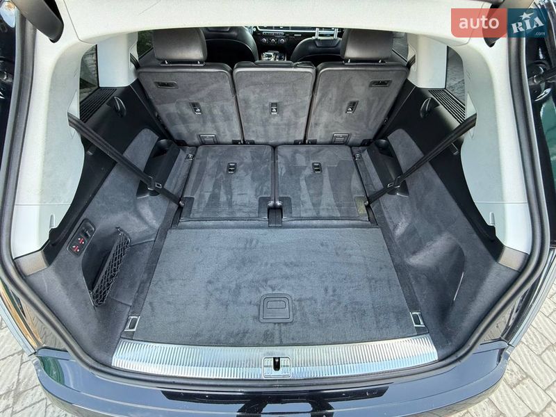 Позашляховик / Кросовер Audi Q7 2018 в Стрию