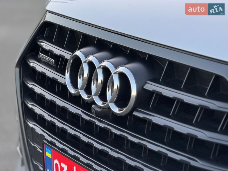 Позашляховик / Кросовер Audi Q7 2017 в Києві