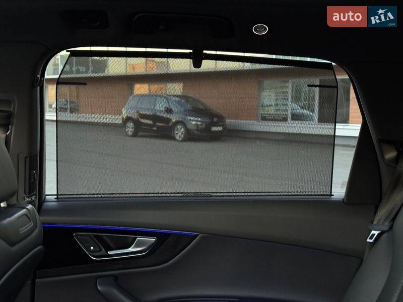 Позашляховик / Кросовер Audi Q7 2017 в Києві