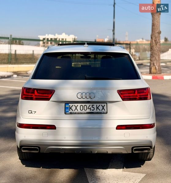 Внедорожник / Кроссовер Audi Q7 2018 в Харькове
