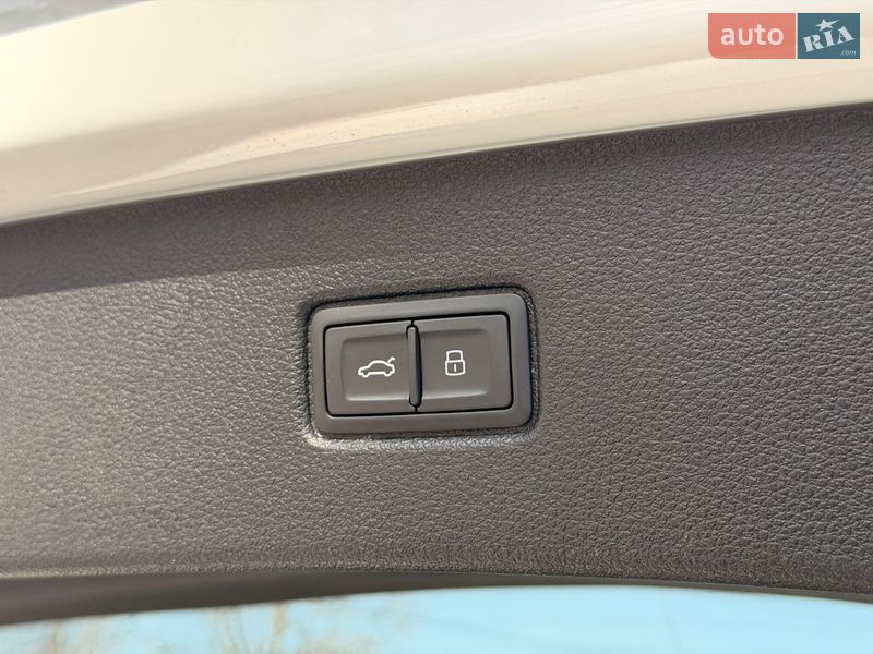 Внедорожник / Кроссовер Audi Q7 2018 в Харькове