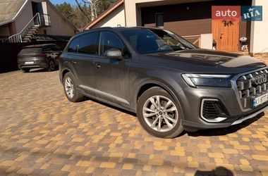 Внедорожник / Кроссовер Audi Q7 2025 в Киеве