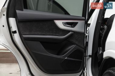 Позашляховик / Кросовер Audi Q7 2021 в Мукачевому