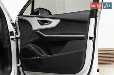 Позашляховик / Кросовер Audi Q7 2021 в Мукачевому