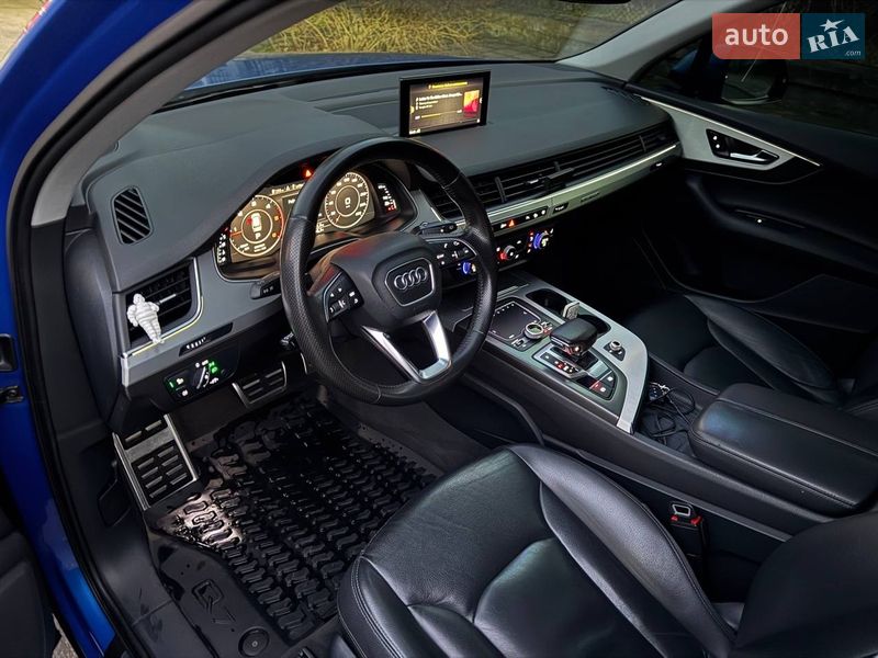 Позашляховик / Кросовер Audi Q7 2015 в Львові