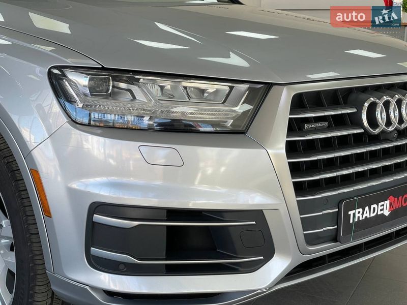 Позашляховик / Кросовер Audi Q7 2017 в Києві