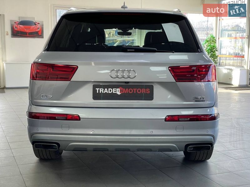 Позашляховик / Кросовер Audi Q7 2017 в Києві