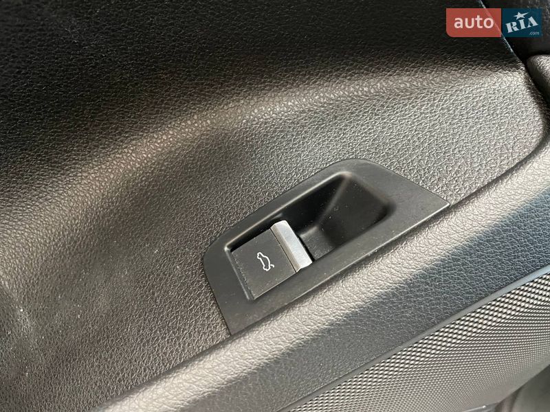 Позашляховик / Кросовер Audi Q7 2017 в Києві